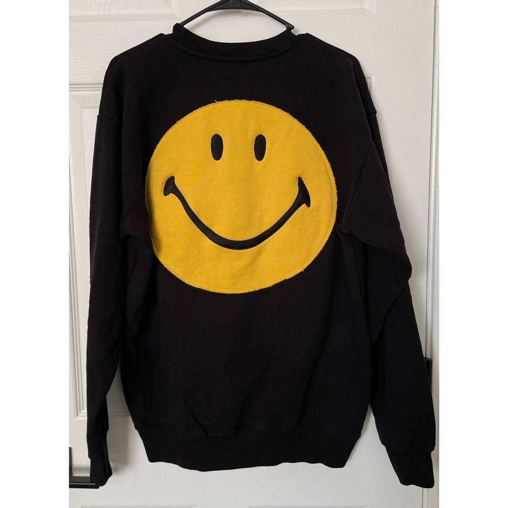 MARKET | SMILEY Vintage Wash Crewneck Sweater